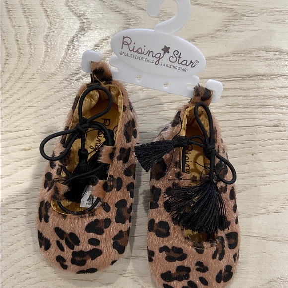 NEW RISING SHINE LEOPARD FLATS W TASSLE 9-12MONTHS - Picture 2 of 4